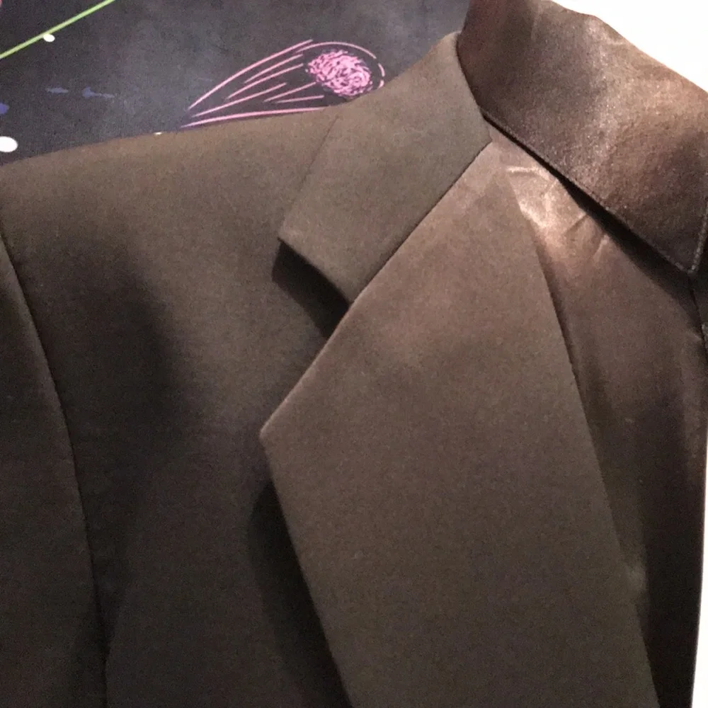 Abriani Italian Tuxedo Coat - Picture 5 of 17